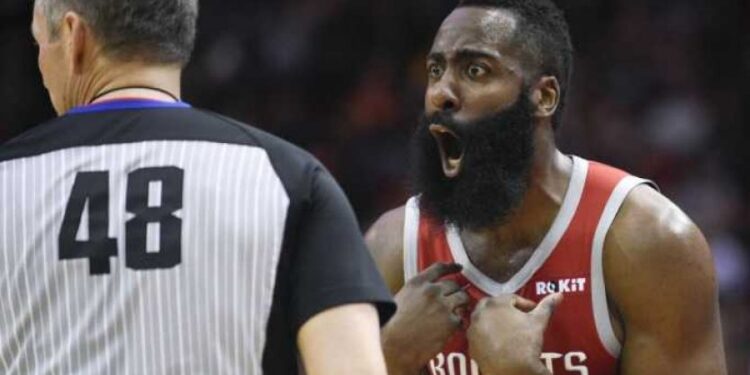 Hjustonov rekord NBA – 26 trojki na meču (VIDEO)