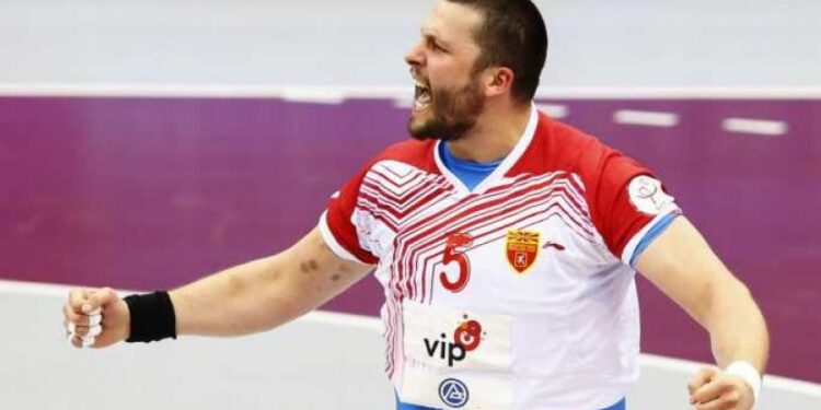 Zbog albanskog jezika napustio ceremoniju