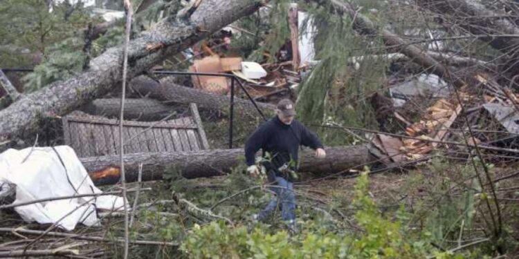 Tornado protutnjao Havanom (FOTO)