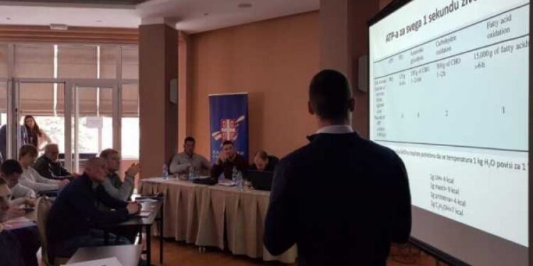 Trenerski seminar kajakaša