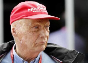 Lauda primljen u bolnicu zbog problema sa disajnim organima