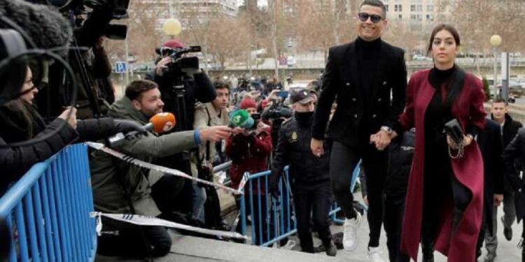 Ronaldo plaća 18,8 miliona evra