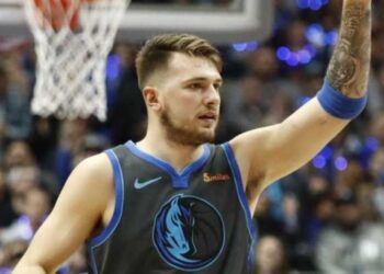 Luka Dončić ispisuje istoriju NBA (VIDEO)