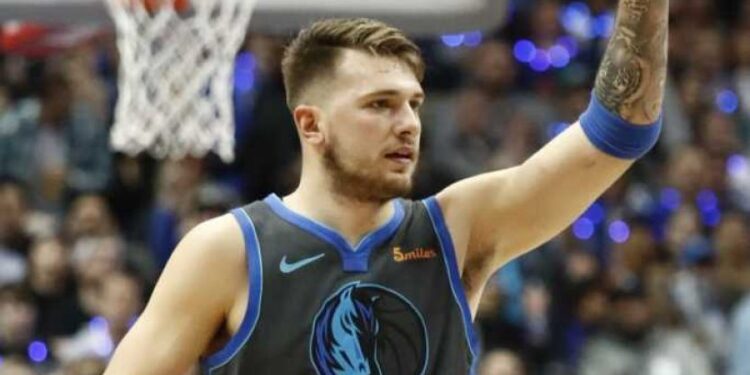 Luka Dončić ispisuje istoriju NBA (VIDEO)