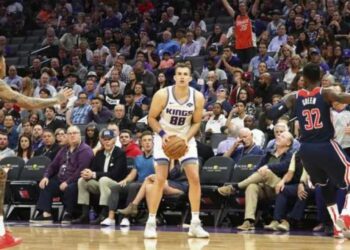 Bogdan i Bjelica vodili Sakramento do ubedljive pobede