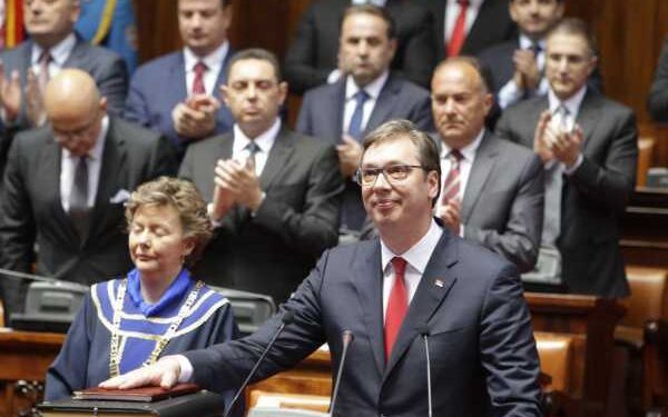 Lice i naličje srpske stvarnosti (1): Politika kao droga