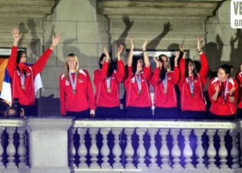 Odbojkašice se za olimpijsku vizu bore u Poljskoj, a odbojkaši u Italiji