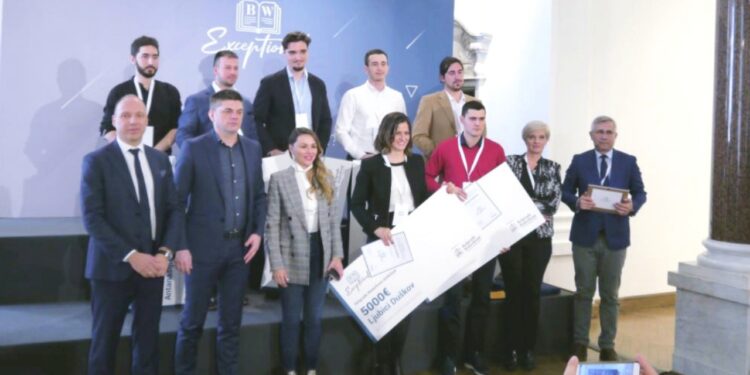 Belgrade Waterfront nagradio sa po 5.000 evra mlade talente doktorskih studija (FOTO)