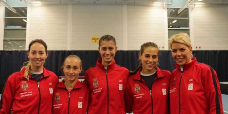 Ivana i Olga za 2:0