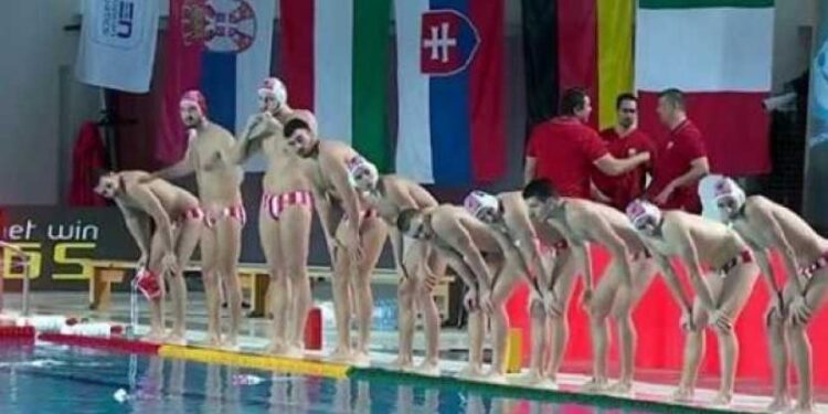 Jelenić: Katastrofa! Kralj skakao u more…