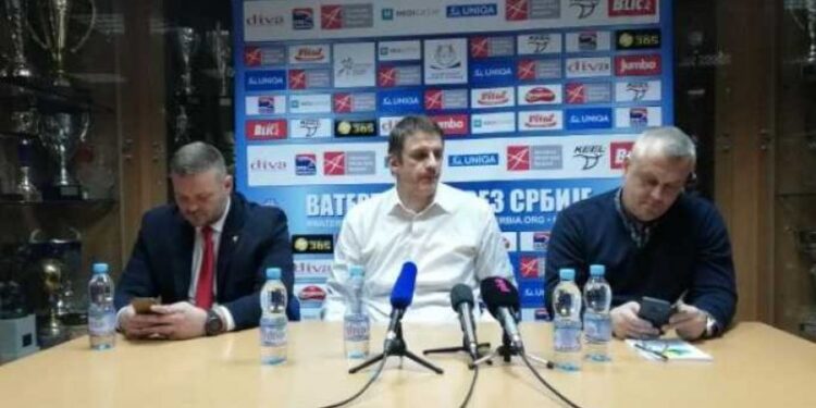 “Konobar prepoznao grb Zvezde – igrači napadnuti noževima i šipkama”