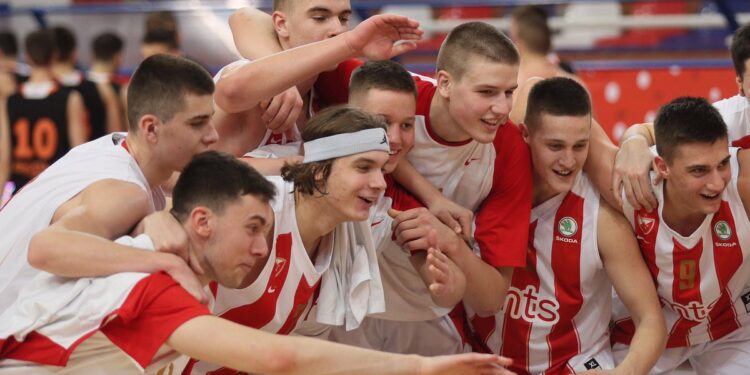 Zvezda razbila Cedevitu za novo finale juniorskog turnira Evrolige