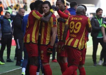 Aleksić doneo bod neuhvatljivom levicom iz slobodnog udarca (VIDEO)