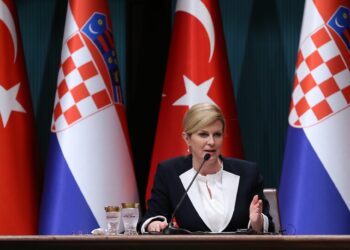 Predsednica Hrvatske: Pogrešila sam, pozdrav “Za dom spremni” nije prihvatljiv