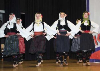 Folklori ulepšali praznik