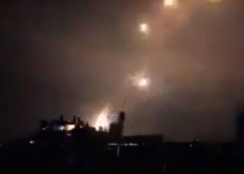 Objavljen dramatičan snimak: Rakete lete na Izrael (VIDEO)