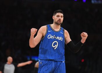 Divac sprema „bezobraznu“ ponudu za Vučevića