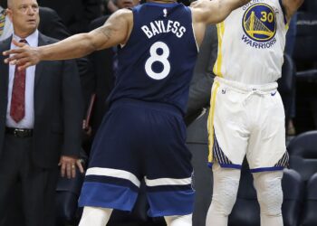 Drama u NBA – Irving spasao Kelte, a sudije oštetile Ratnike (VIDEO)