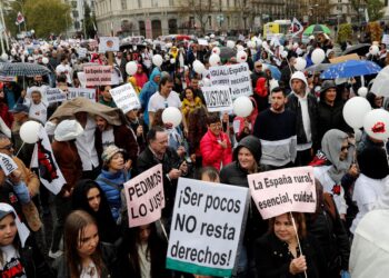 Madrid: “Revolt ispražnjene Španije”
