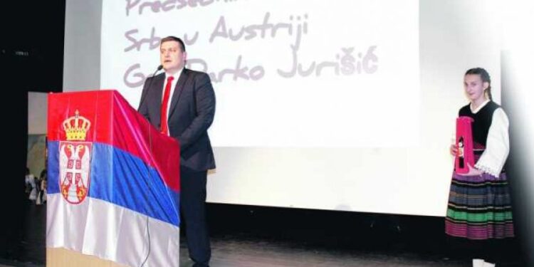 Folklor je magnet za mlade