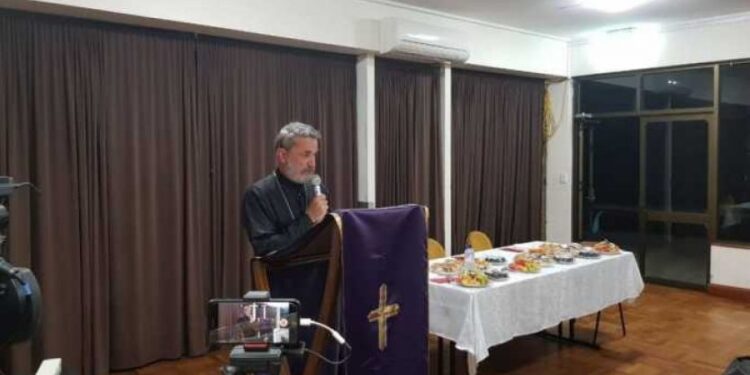 Velikoposna predavanja protojereja Pitera Hirsa
