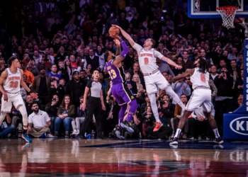 Lebron hteo da reši utakmicu – Hezonja ga spustio blokadom (VIDEO)