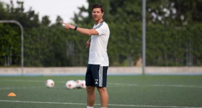 Prvi trenerski trofej Ćavija Alonsa – s Realovom Fabrikom