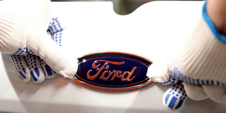 Ford beži iz Rusije, redom deli otkaze