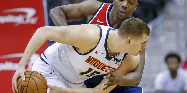 Denver pobedio i u glavnom gradu, Jokić opet s dabl-dablom (VIDEO)