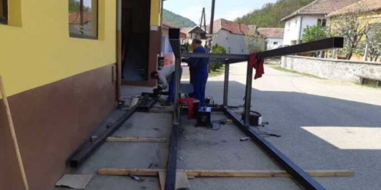 Dijaspora diže zvonik
