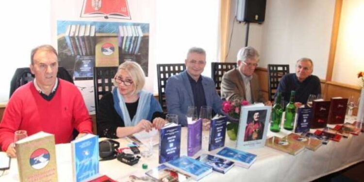 Dok živi jezik živi i narod