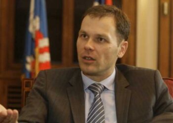 Vlada usvojila leks specijalis o švajcarcima, otpisuje se deo duga