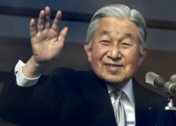 Akihito, prvi car koji će abdicirati u poslednjih 200 godina