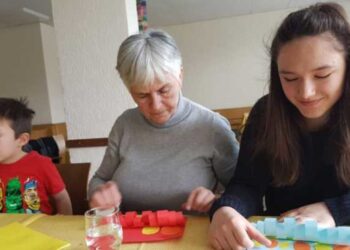 Pravili čestitke i slagali slova