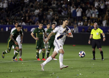 Ibrahimović pogodio iz oba penala, a pobedonosno “panjenkom” (VIDEO)