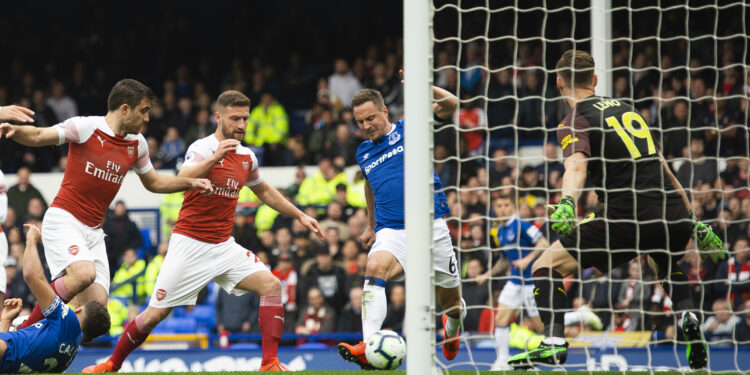 Arsenal pao na “Gudisonu” golom najstarijeg strelca ove sezone (VIDEO)