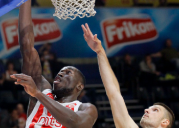 Zvezda preveslala preko Dunava