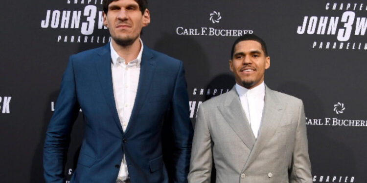 Bobi poveo Tobija u Holivud na premijeru filma u kojem igra (VIDEO)