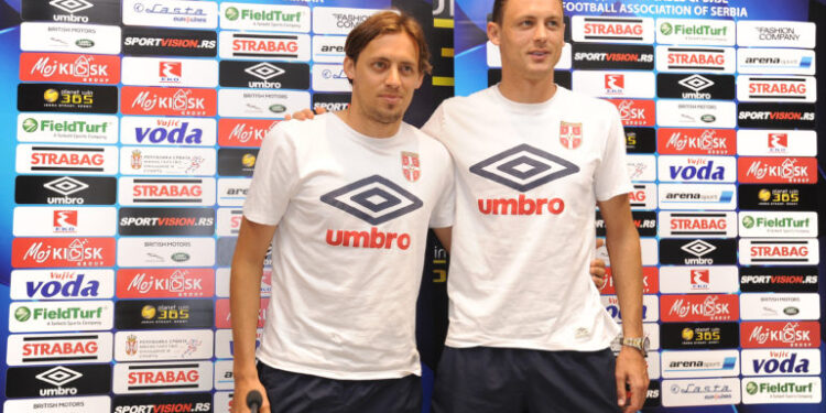 Matić potpisao sa Apoel (FOTO)