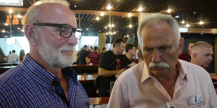 Zapisi sa Evropske smotre folklora (1): Dede ponosne na zlatne unuke