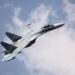 Ruski Su-24 proleteo tik iznad NATO nosača aviona na Baltiku (VIDEO)