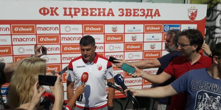 Okupili se fudbaleri Zvezde, spremaju se za put na Zlatibor