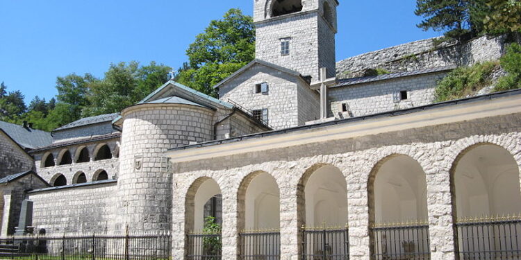 “Nije Ostrog prvi na udaru, već Cetinjski manastir”