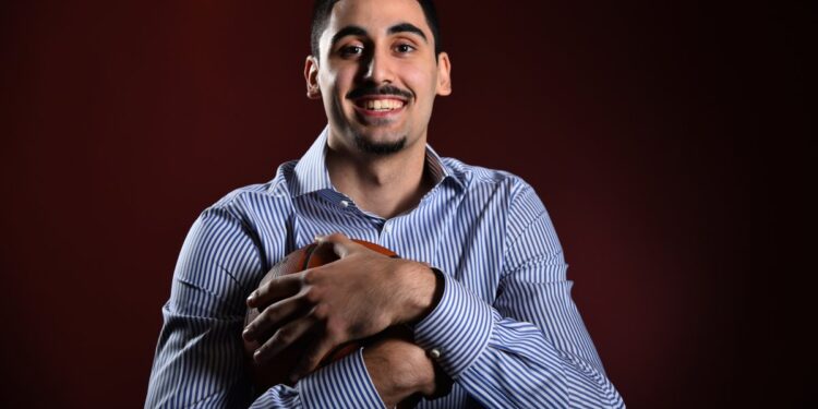 Goga Bidatze postao hit na internetu zbog NBA drafta (FOTO)