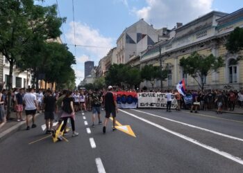 Završen protest đaka, novi najavljen za sutra (FOTO, VIDEO)