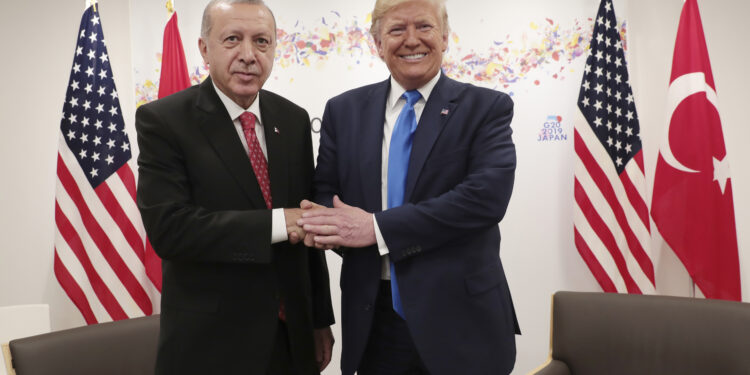 Erdogan: Tramp rekao da neće uvesti sankcije Turskoj