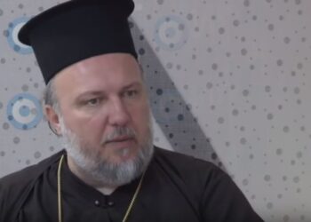 Dr Velibor Džomić za “Vesti”: Tačka na lažnu crkvu