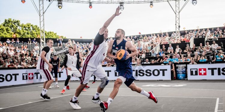 Letonci rastavili naše basketaše s tronom (VIDEO)