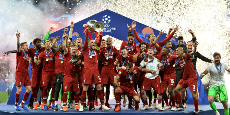 Liverpulu trofej za evropskog prvaka pao u ruke iz miške Totenhemovog igrača (VIDEO)