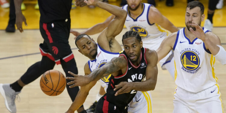 Kari uzalud do rekorda – Toronto vratio brejk šampionu (VIDEO)
